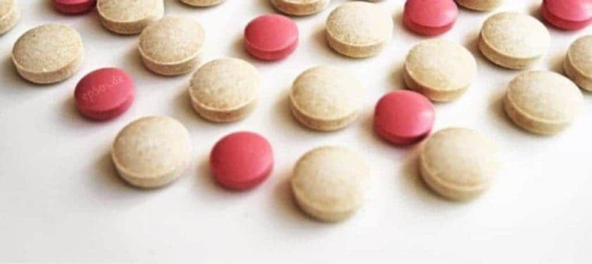 1195px-Medical_Drugs_for_Pharmacy_Health_Shop_of_Medicine-840x375 epSos.de - CC BY 2.0