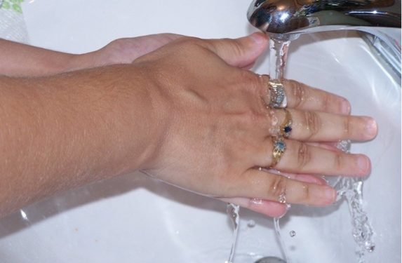 Handwashing hand washing