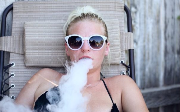 vape-3752319_640-1 e-cigarettes, vaping