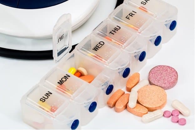 medicine-2994788_640 dietary supplements, vitamins