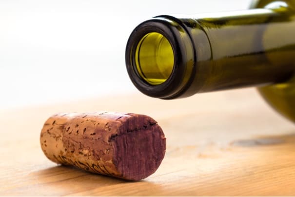 Depositphotos_14042871_s-2019-ginasanders empty wine bottle