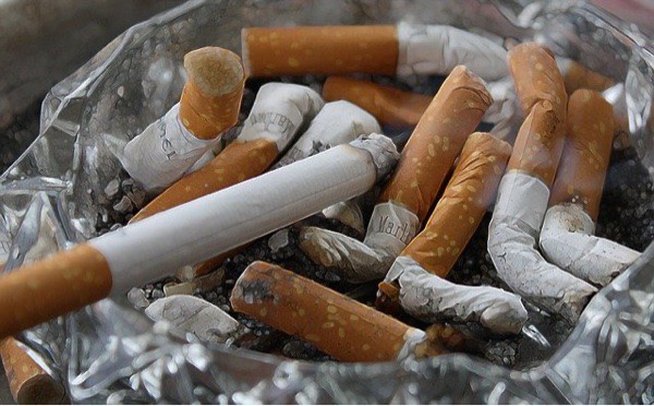 cigarettes-83571_640 Cigarettes in ashtray
